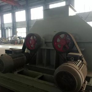 臥式粉碎機完工<div   id=